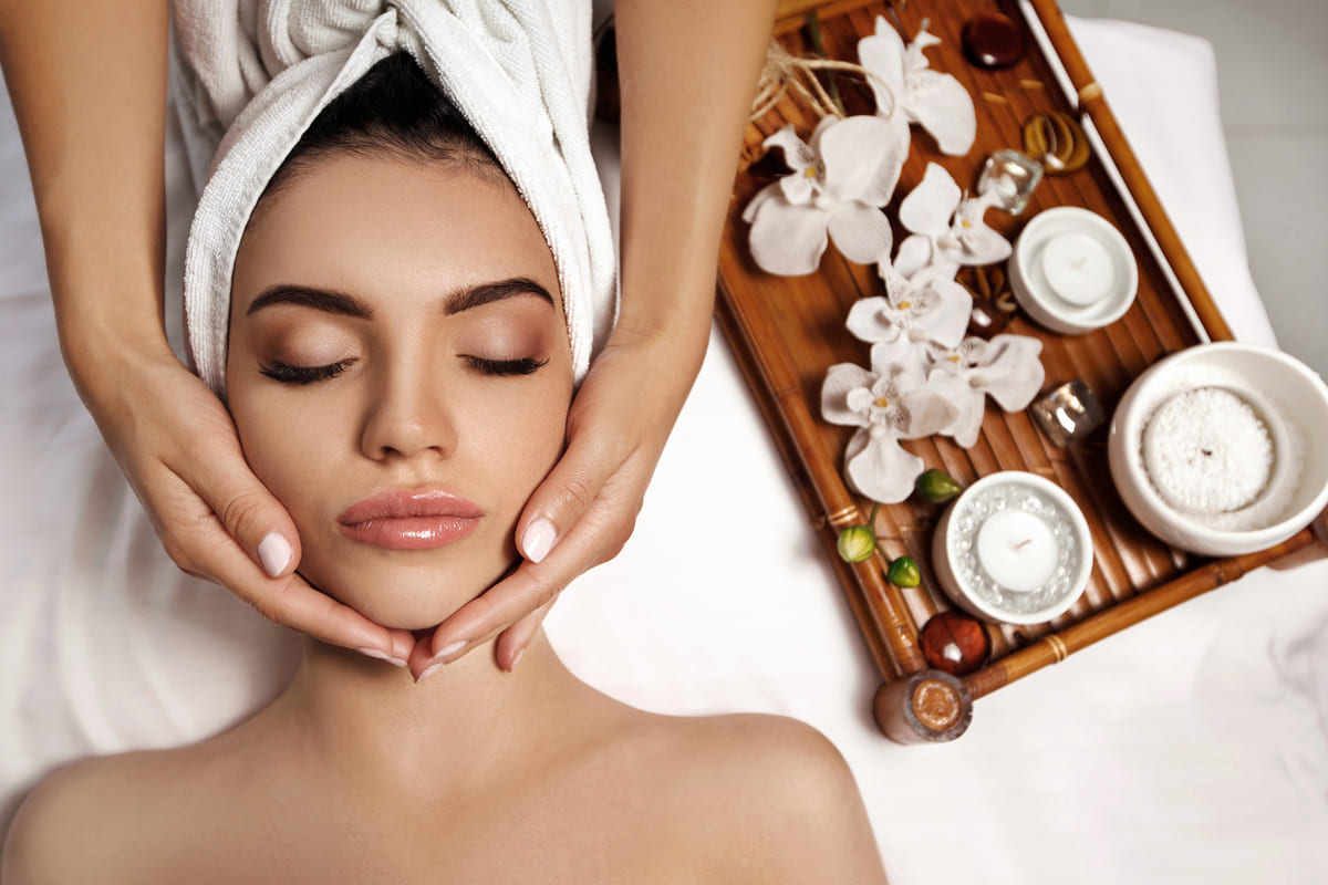massaggio viso antiaging